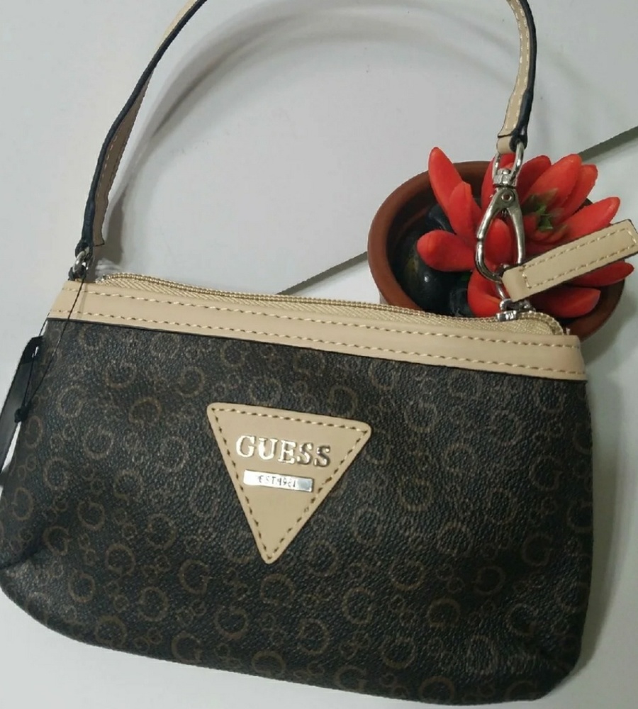 Guess Wristlet